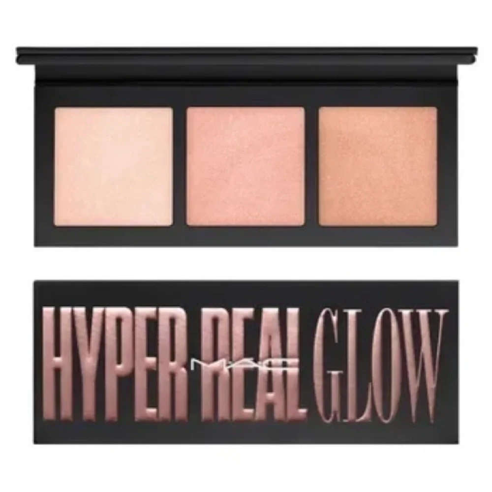 MAC HYPER REAL GLOW FLASH+AWE HIGHLIGHT PALETTE - Picture 2 of 5